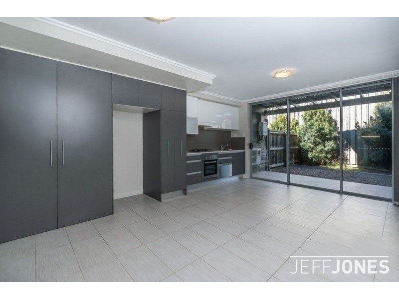 89/123 Barrack Road, Cannon Hill QLD 4170