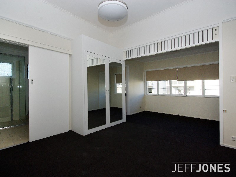 26 Scott Street, Red Hill QLD 4059