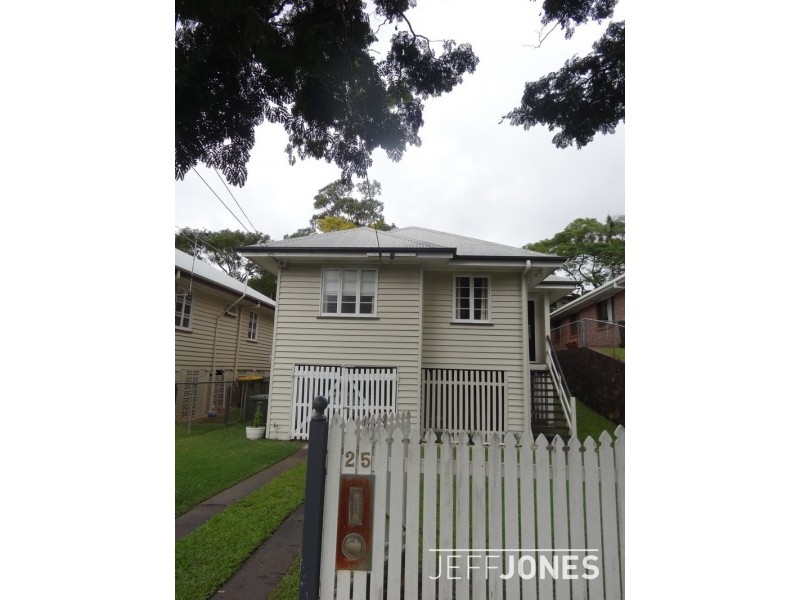 25 Greens Road, Coorparoo QLD 4151