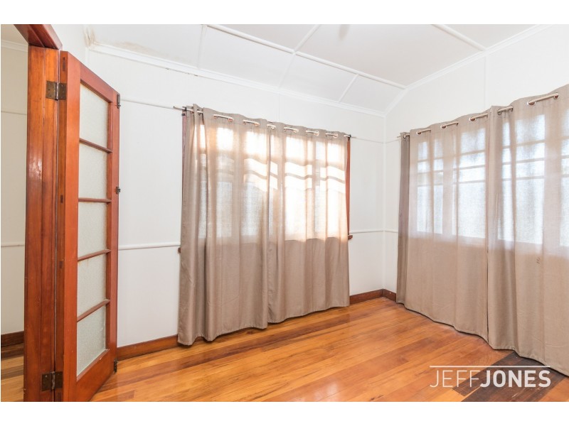100 Earl Street, Greenslopes QLD 4120