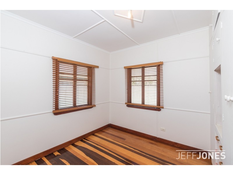 100 Earl Street, Greenslopes QLD 4120