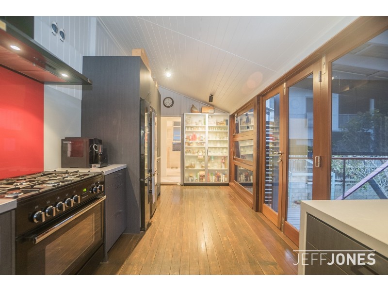 93 Pear Street, Greenslopes QLD 4120