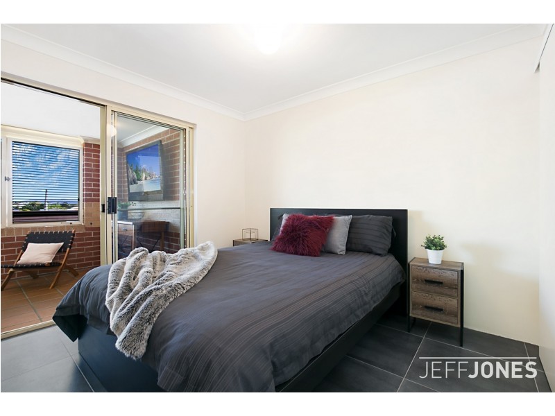 8/43 Galway Street, Greenslopes QLD 4120
