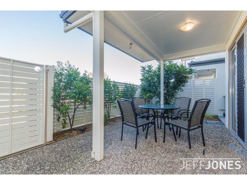 55 Worchester Crescent, Wakerley QLD 4154