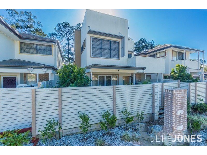 55 Worchester Crescent, Wakerley QLD 4154