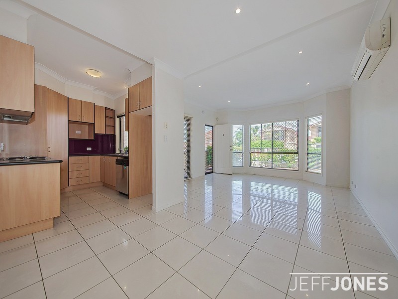 1/34 Pembroke Street, Carina QLD 4152