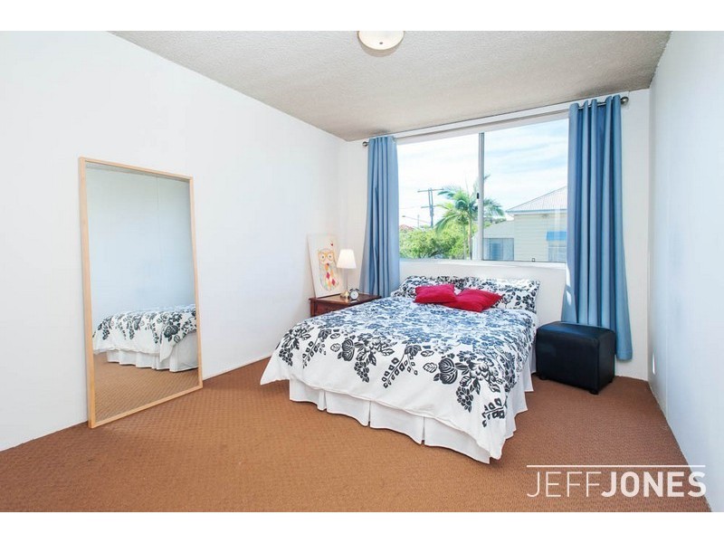 1/33 Ellis Street, Greenslopes QLD 4120