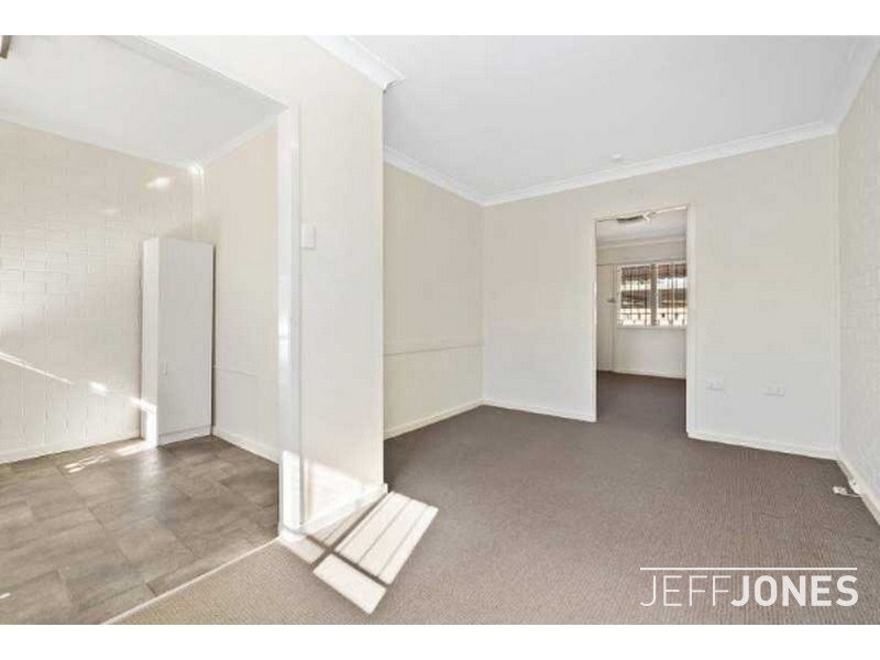 4/8 Boongall Road, Camp Hill QLD 4152