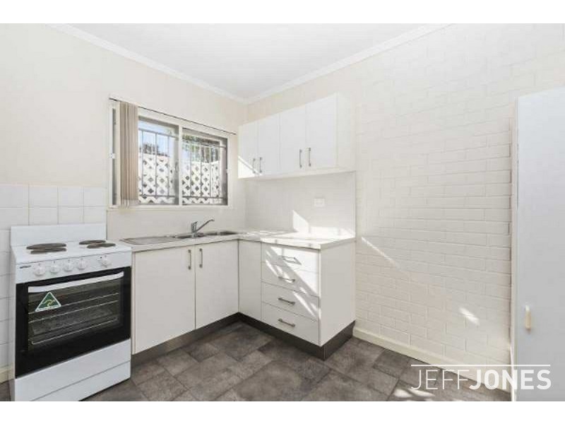 4/8 Boongall Road, Camp Hill QLD 4152