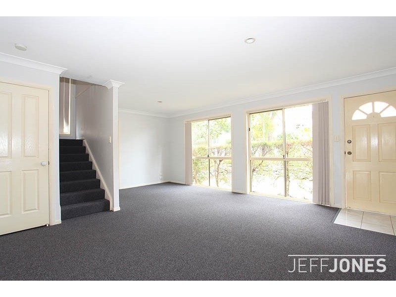 4/33 Osterley, Carina QLD 4152