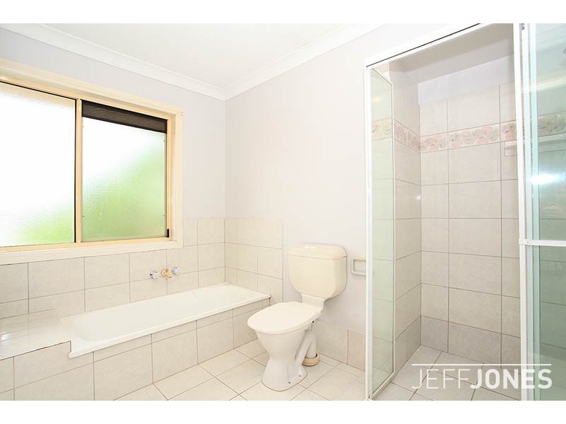 4/33 Osterley, Carina QLD 4152