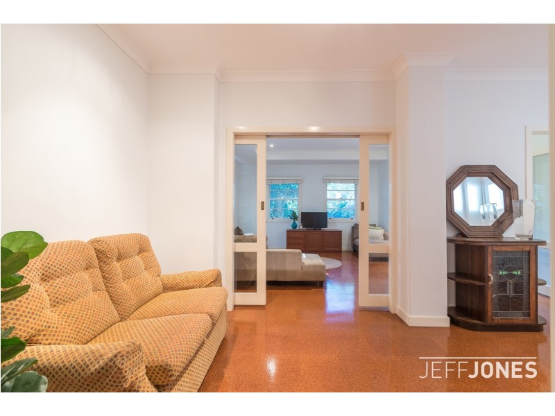 11 Keera Street, Coorparoo QLD 4151