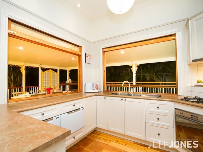 118 Ridge Street, Greenslopes QLD 4120