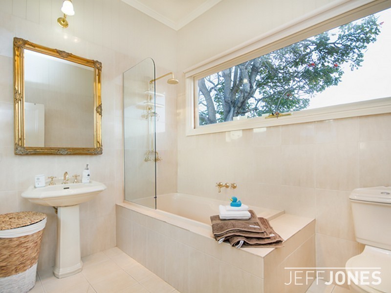 118 Ridge Street, Greenslopes QLD 4120