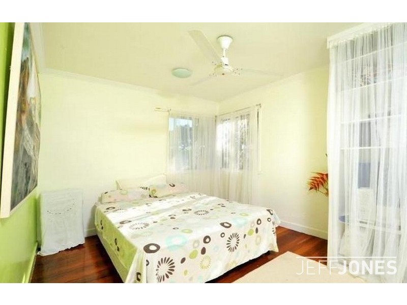 8 Badminton Street, Mount Gravatt East QLD 4122