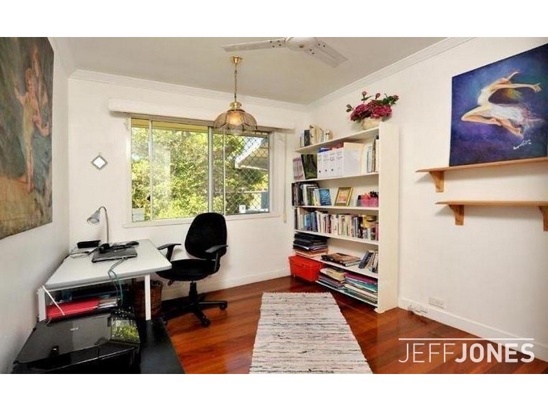 8 Badminton Street, Mount Gravatt East QLD 4122