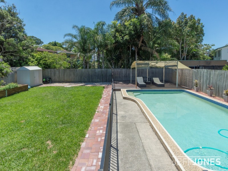 8 Pyrope Street, Camp Hill QLD 4152