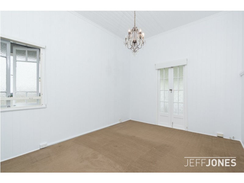 21 Landsdowne Street, Coorparoo QLD 4151