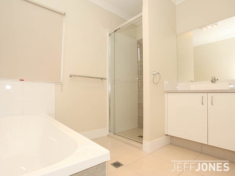 1378 Old Cleveland Rd, Carindale, Carindale QLD 4152