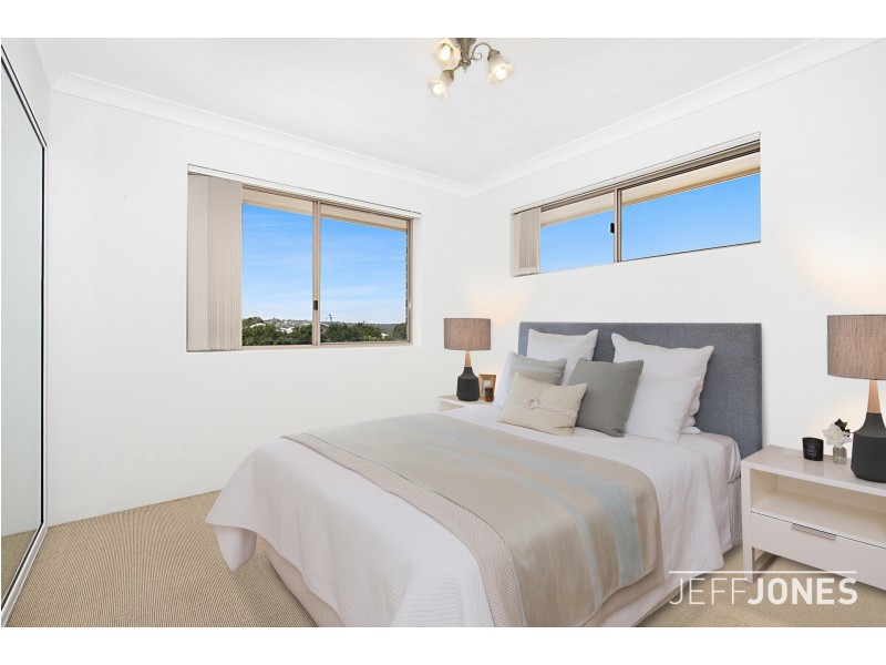 7/31 Crown Street, Holland Park West QLD 4121