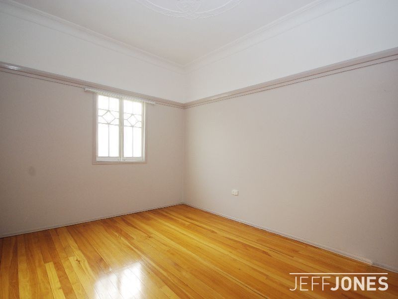 148 Juliette Street, Greenslopes QLD 4120