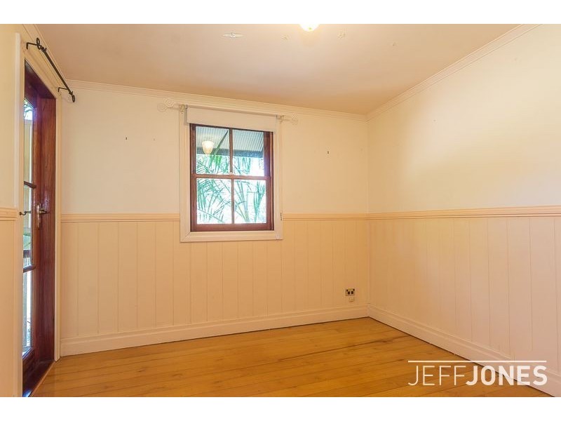 39 Gordon Street, Greenslopes QLD 4120