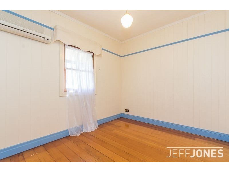 39 Gordon Street, Greenslopes QLD 4120