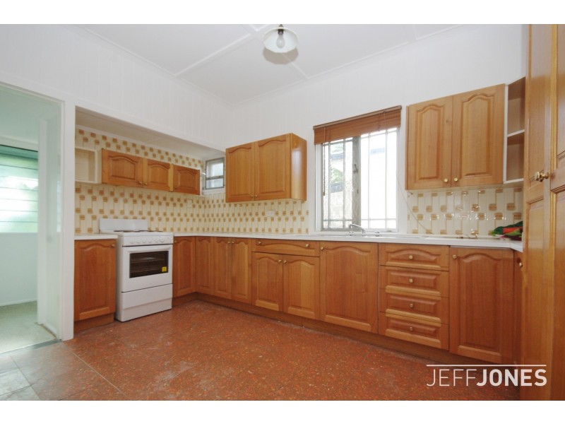 71 Henry Street, Greenslopes QLD 4120