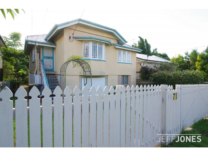 71 Henry Street, Greenslopes QLD 4120