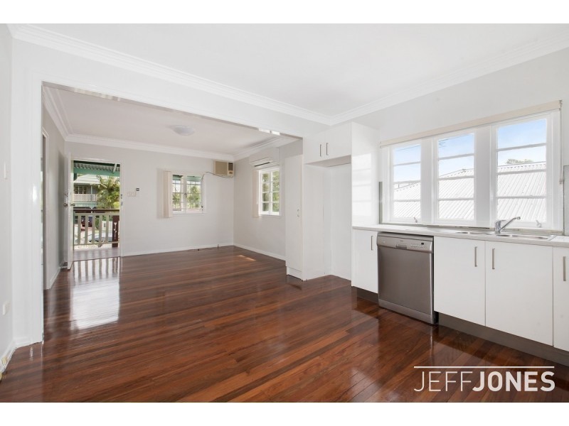 70 Stanley Road, Camp Hill QLD 4152