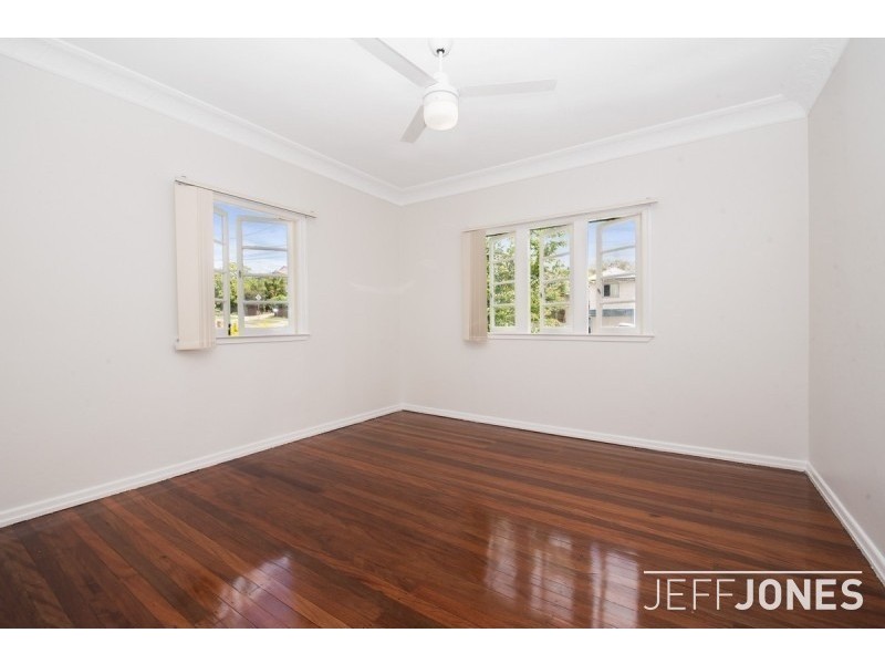 70 Stanley Road, Camp Hill QLD 4152