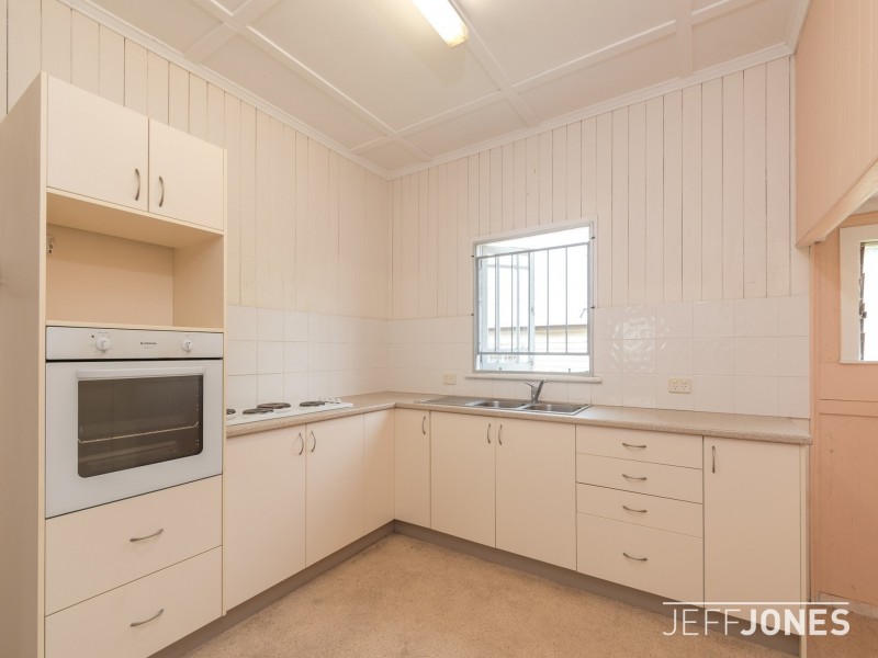 27 Pelham Street, Coorparoo QLD 4151