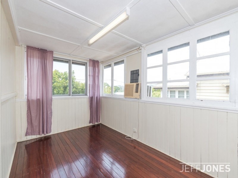 27 Pelham Street, Coorparoo QLD 4151