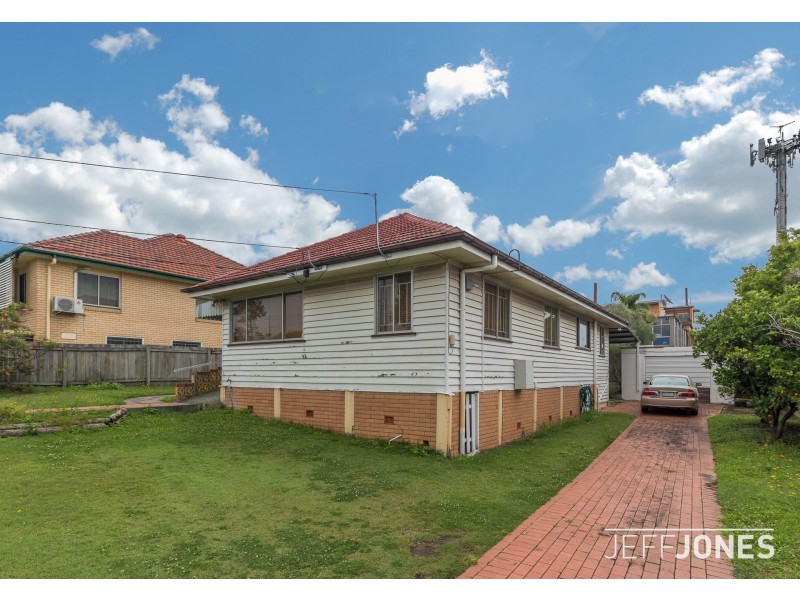 16 Orwell Street, Camp Hill QLD 4152