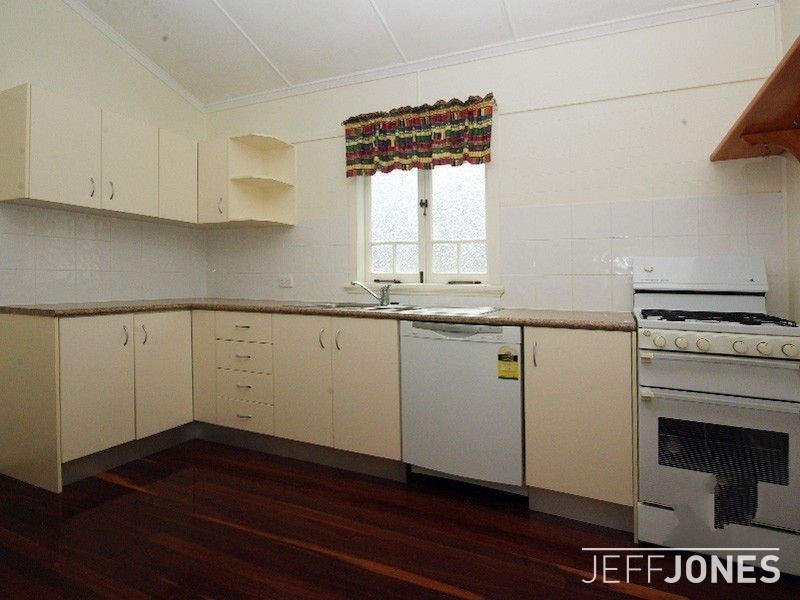 4 Annie Street, Camp Hill QLD 4152