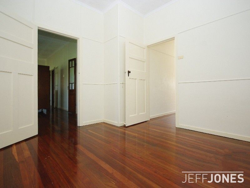 4 Annie Street, Camp Hill QLD 4152