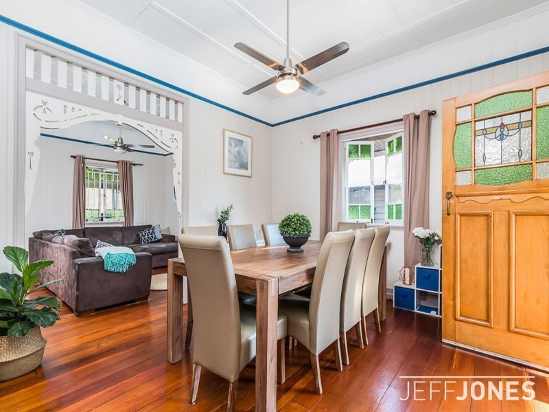 24 Brown Street, Camp Hill QLD 4152