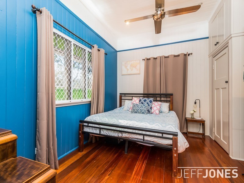 24 Brown Street, Camp Hill QLD 4152