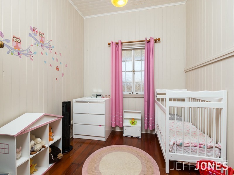 24 Brown Street, Camp Hill QLD 4152