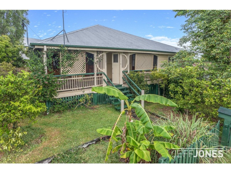 35 Thackeray Street, Norman Park QLD 4170