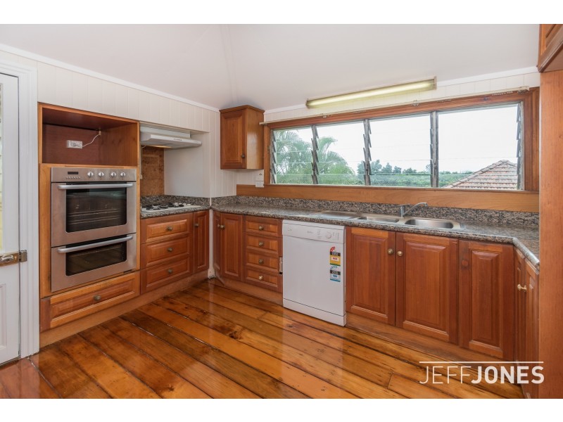 35 Thackeray Street, Norman Park QLD 4170