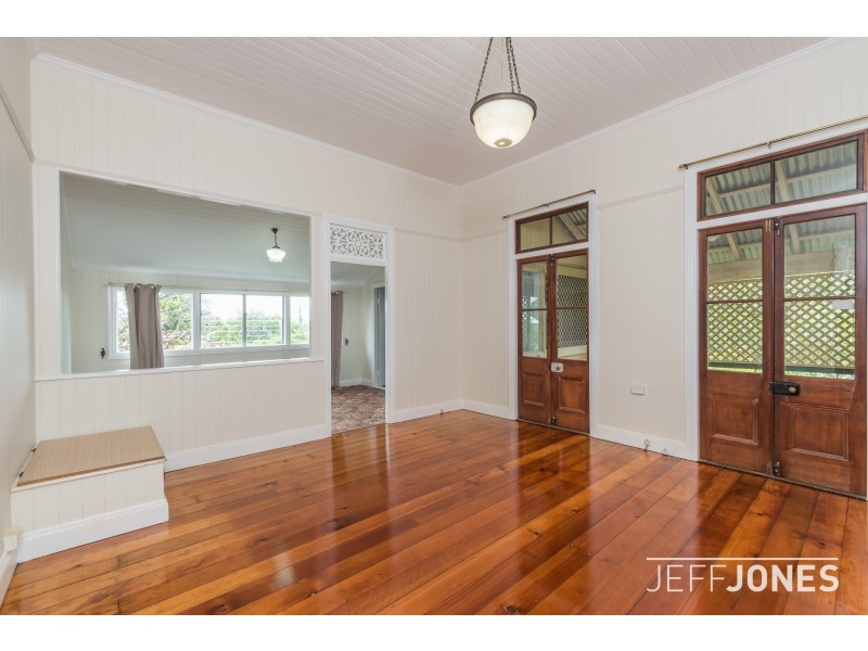 35 Thackeray Street, Norman Park QLD 4170