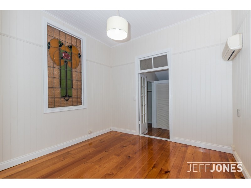 35 Thackeray Street, Norman Park QLD 4170