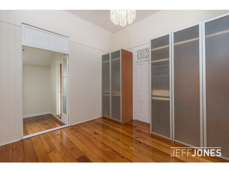 35 Thackeray Street, Norman Park QLD 4170