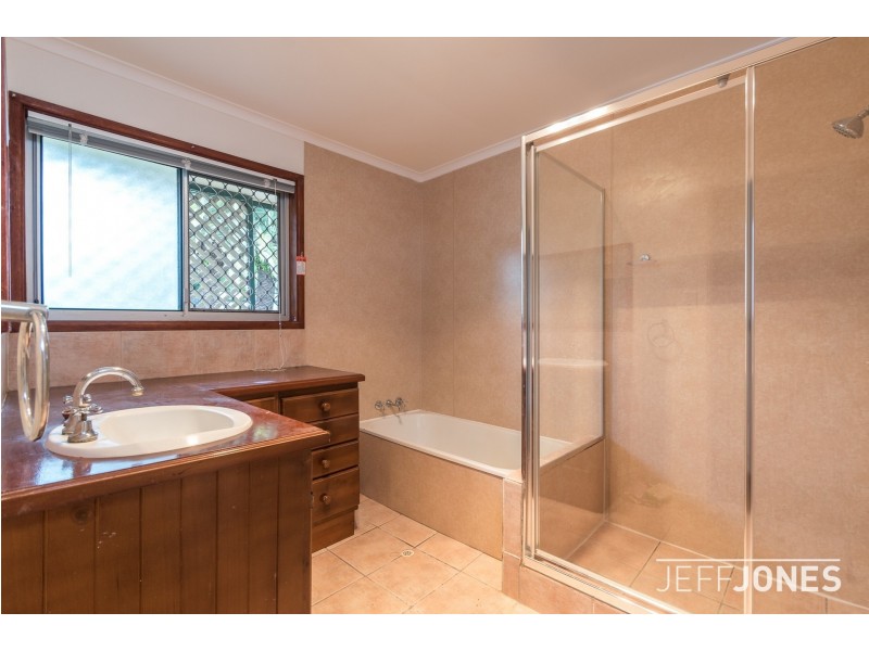 7 Cunningham Drive, Boronia Heights QLD 4124
