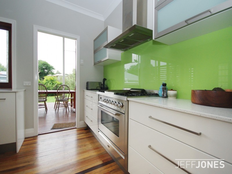 43 Stimpson Street, Fairfield QLD 4103