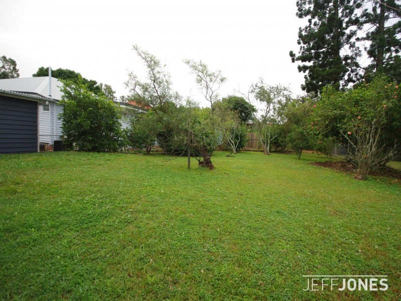 43 Stimpson Street, Fairfield QLD 4103