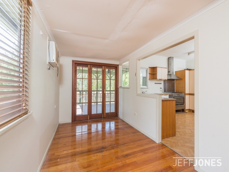 94 Earl Street, Greenslopes QLD 4120