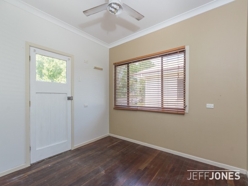 94 Earl Street, Greenslopes QLD 4120