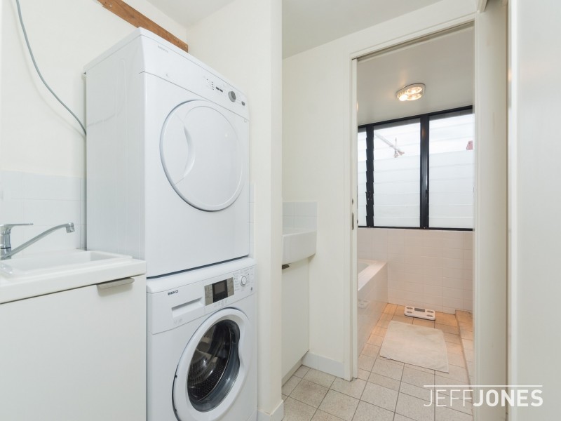 2/27 Prince Street, Annerley QLD 4103